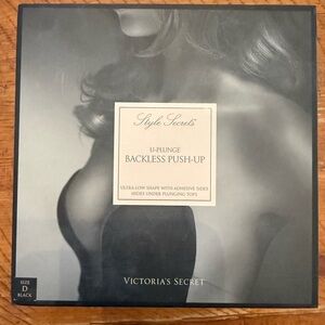 Victoria's Secret U-Plunge Backless Push-Up Bra